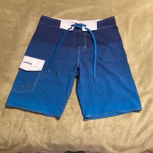 EUC Men's Board Shorts 30" Waist